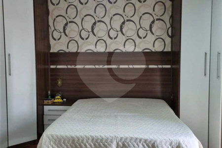 Casa à venda com 4 quartos, sendo 1 suíte, em Vila Leão, Sorocaba, SP