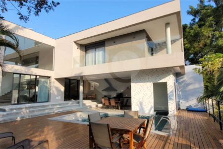 Casa à venda com 3 suítes em Jardim Prudência, São Paulo, SP