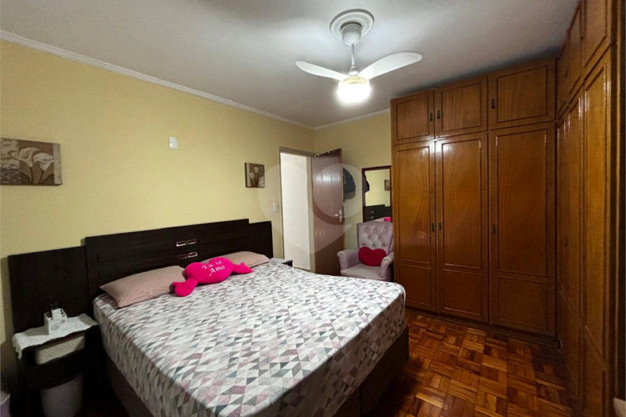Casa à venda com 4 quartos, sendo 1 suíte, em Parada Inglesa, São Paulo, SP