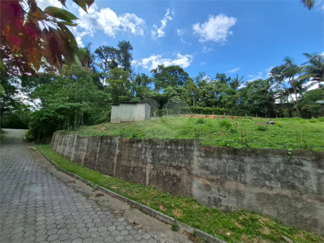 Casa à venda no condomínio Jardim da Montanha I, Mairiporã - SP
