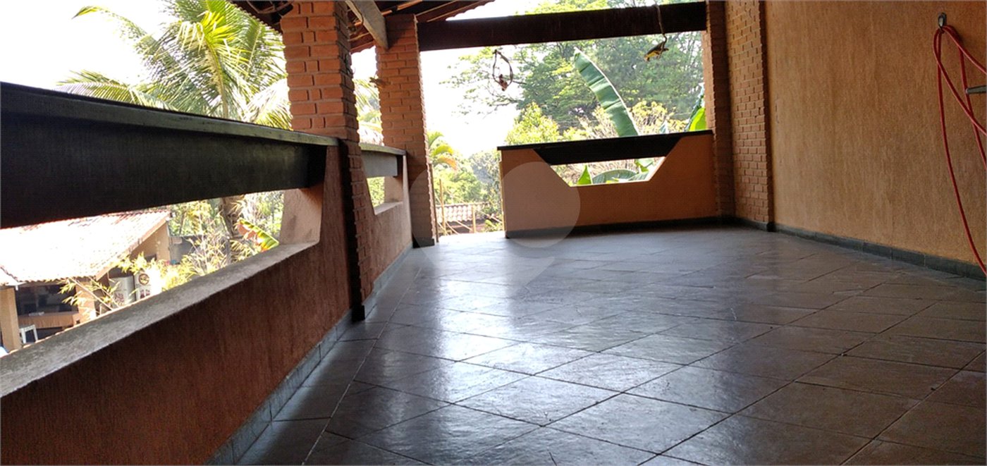 Chácara à venda com 2 quartos no Centro, Araçoiaba da Serra, SP