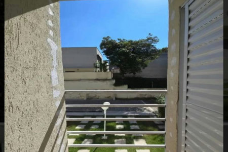 Sobrado à venda com 2 quartos no condomínio Ville de Vie 2, Cotia - SP