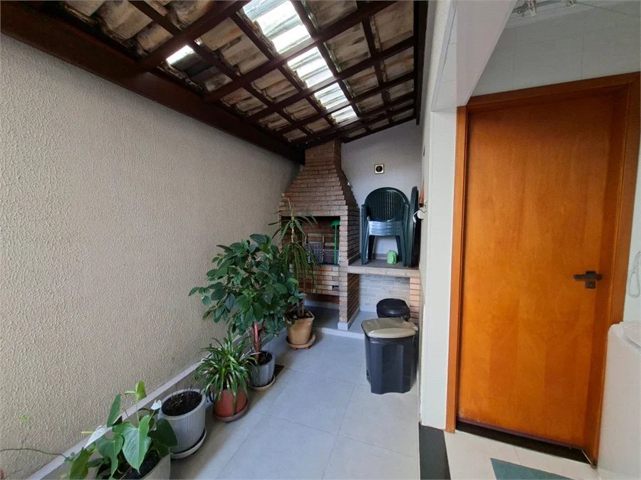 Sobrado à venda com 3 quartos, sendo 1 suíte, em Jardim Bonfiglioli, São Paulo - SP
