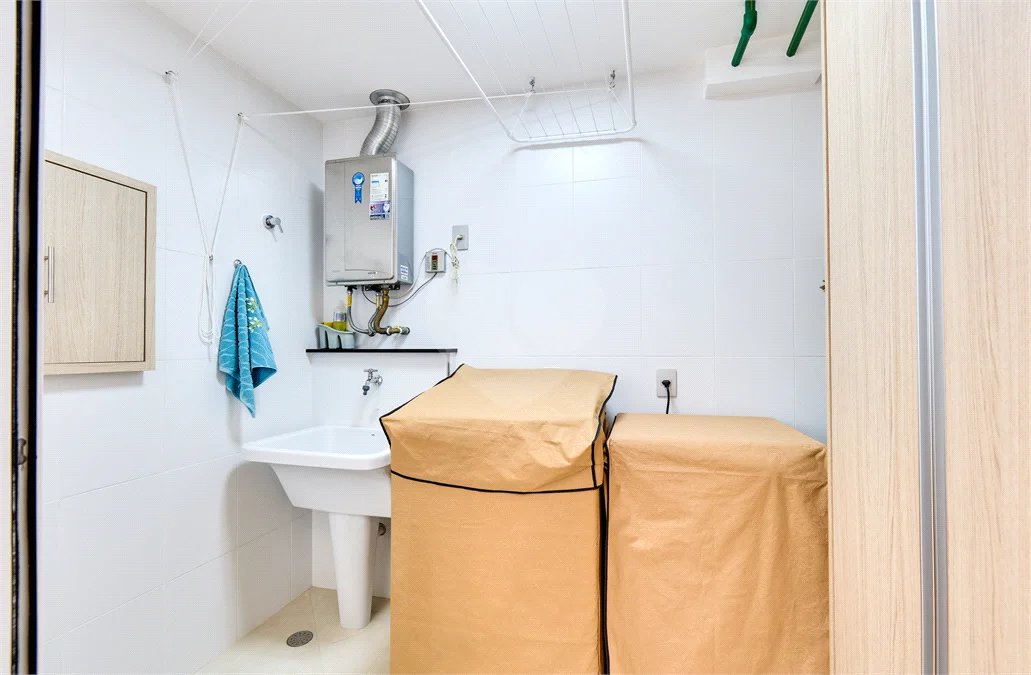 Apartamento à venda com 3 suítes em Jardim Marajoara, São Paulo, SP