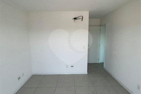 Apartamento à venda com 3 quartos, sendo 1 suíte, em Campo Grande, Rio de Janeiro, RJ