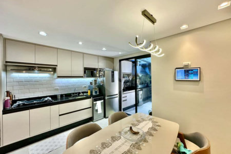 Casa à venda com 2 suítes no condomínio Gran Loft, Cotia - SP