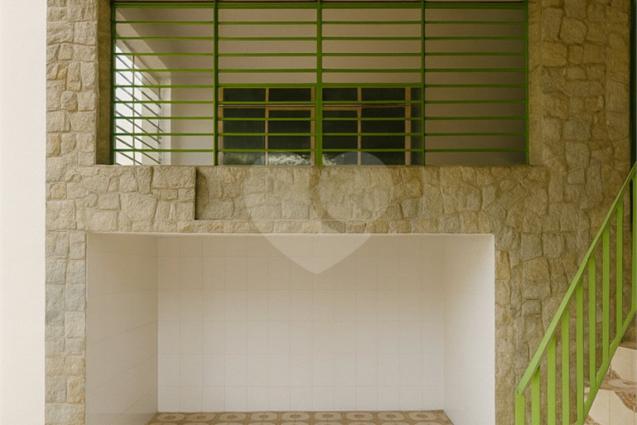 Casa à venda com 4 quartos em Vila Guarani, São Paulo, SP