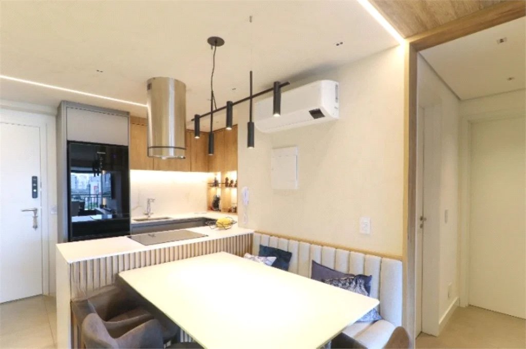 Apartamento à venda com 2 quartos em Vila Cordeiro, São Paulo, SP