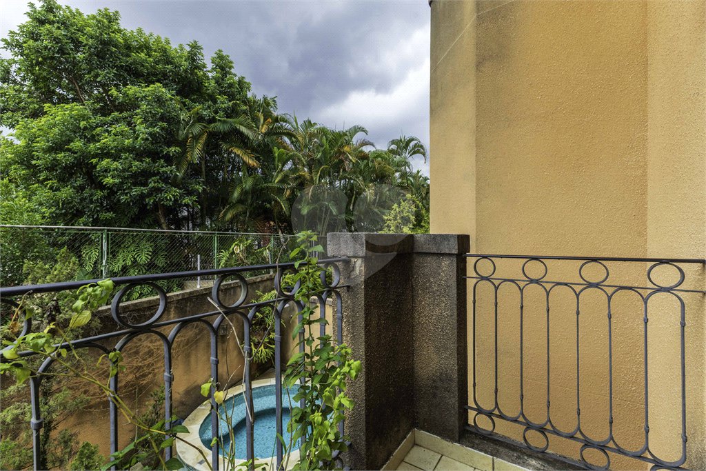Duplex para alugar com 4 quartos, sendo 3 suítes, em Alto de Pinheiros, São Paulo, SP