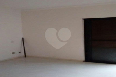Apartamento à venda com 3 quartos, sendo 1 suíte,  em Vila Suzana, São Paulo, SP