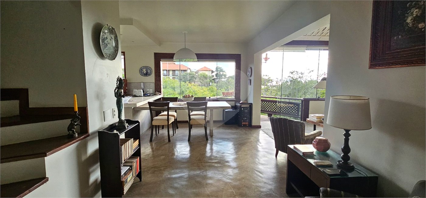 Casa à venda com 4 quartos, sendo 3 suítes, em João Fernandes, Armação dos Búzios, RJ