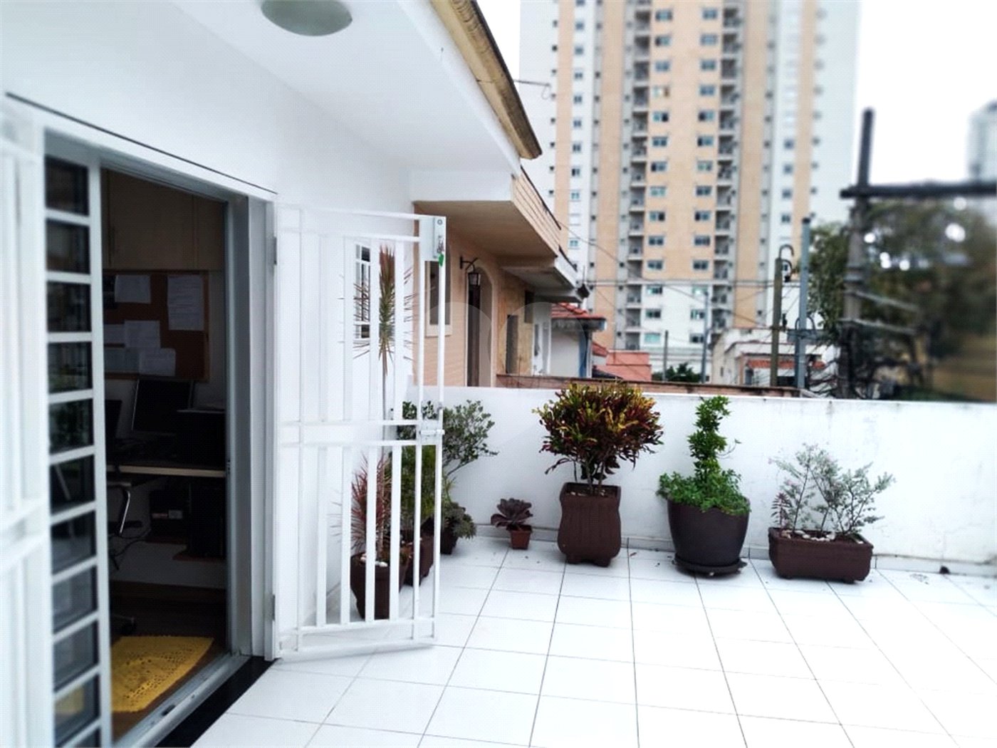 Casa à venda com 4 quartos, sendo 1 suíte, em Santana, São Paulo, SP