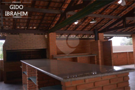 Chácara à venda com 10 quartos, sendo 2 suítes, em Mombaça, São Roque, SP