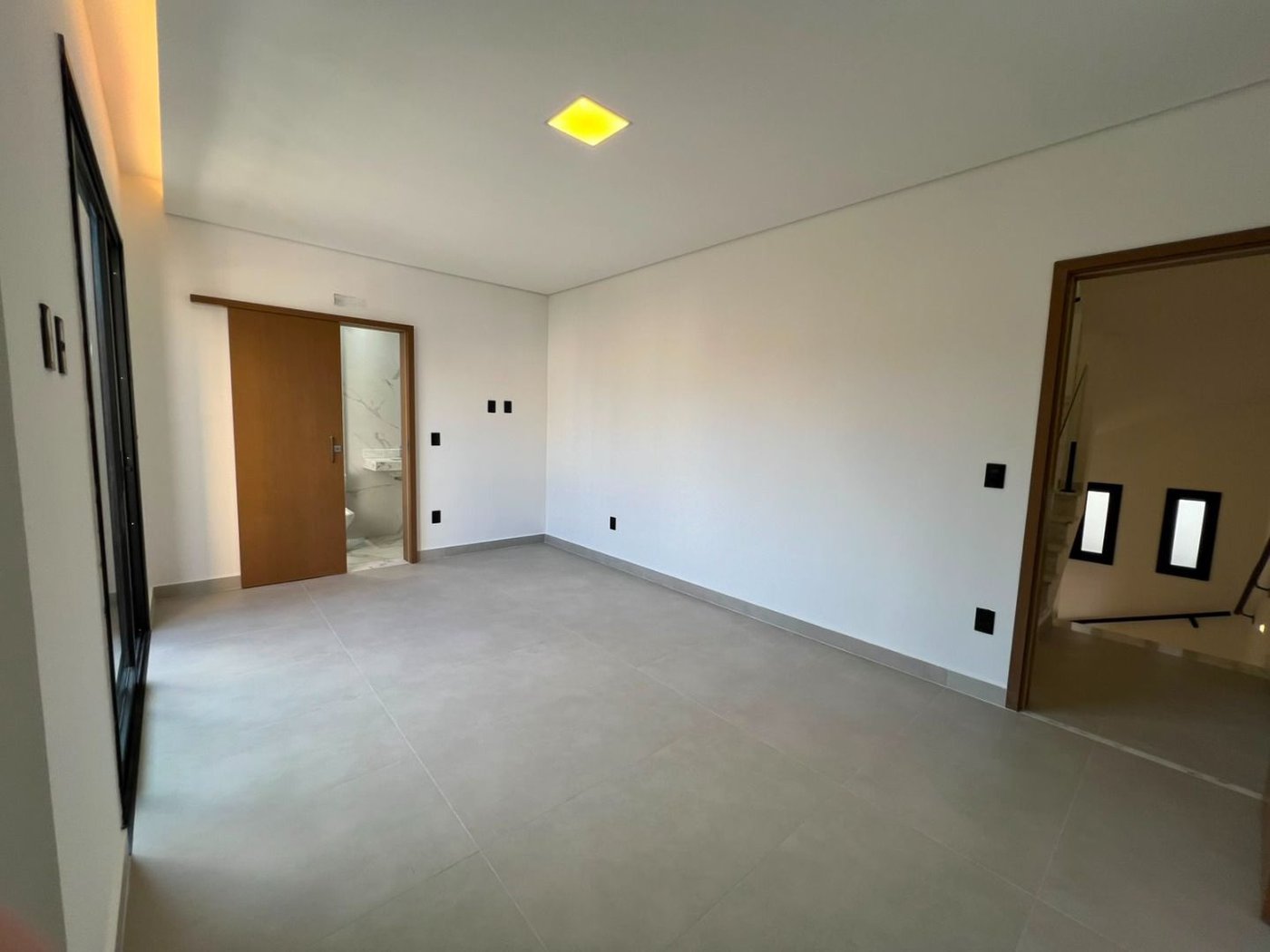 Sobrado com 4 dormitórios à venda, 234 m² por R$ 2.500.000,00 - Ponta da Praia - Santos/SP