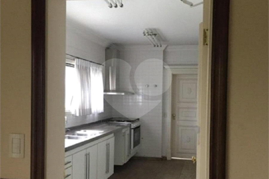 Apartamento à venda com 4 suítes em Vila Andrade, São Paulo, SP