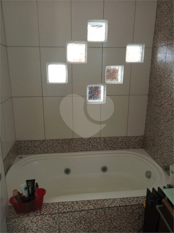 Sobrado à venda com 3 quartos, sendo 1 suíte,  em Tremembé, São Paulo, SP