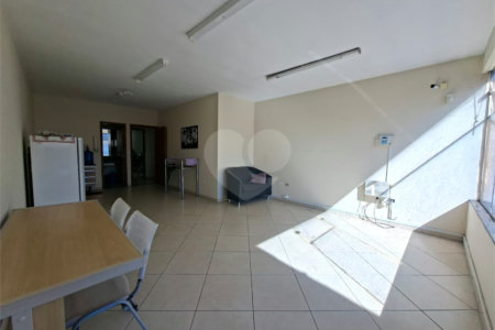 Sobrado à venda em Vila Nogueira, Diadema, SP