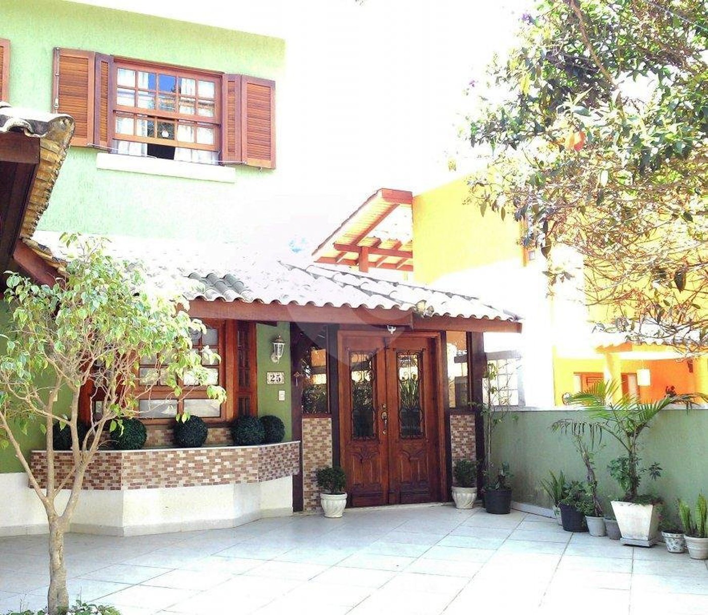 Casa à venda com 4 quartos, sendo 2 suítes,  em Horto, São Paulo, SP