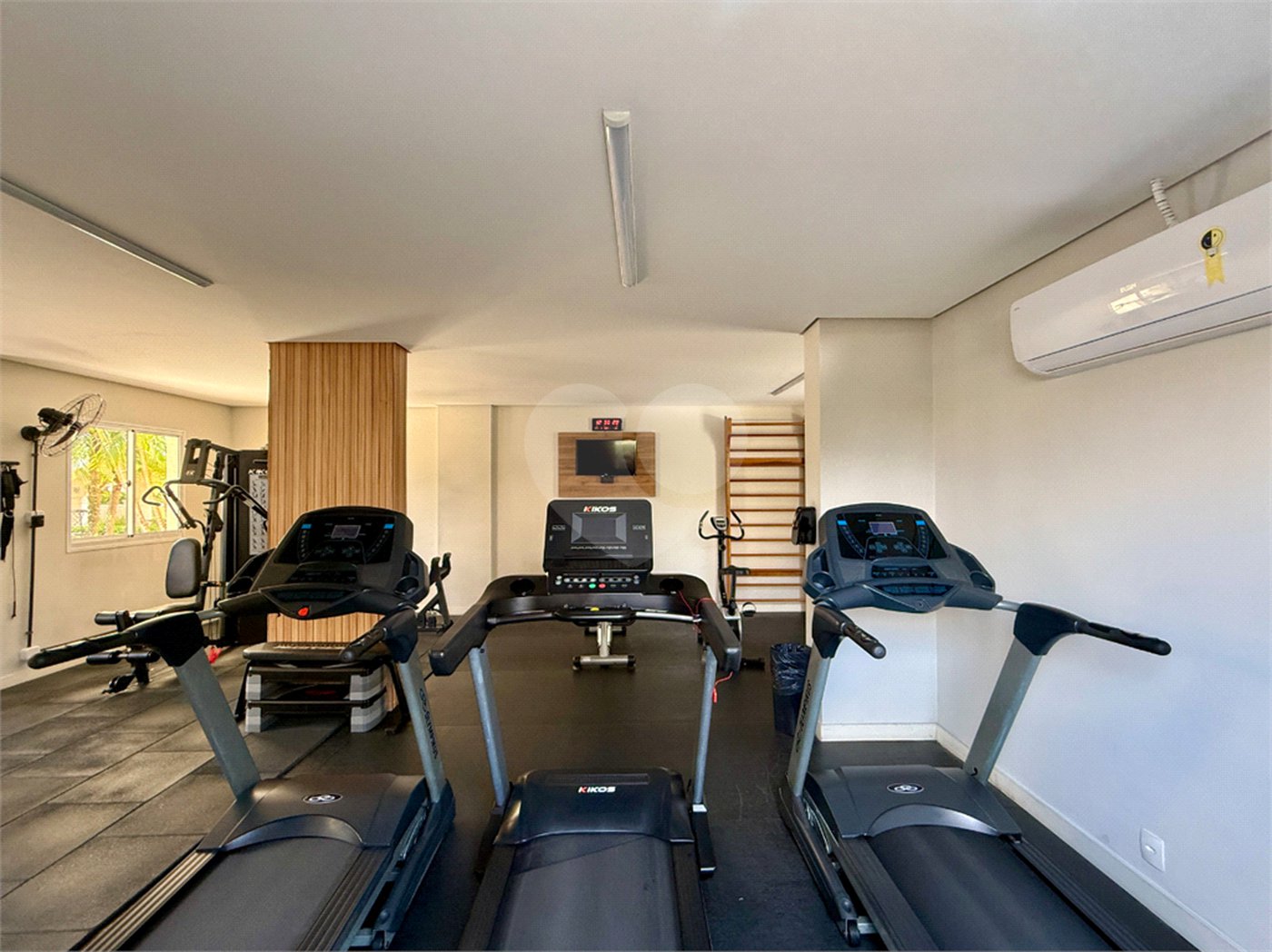 Apartamento à venda com 2 quartos, sendo 1 suíte, em Jardim Marajoara, São Paulo, SP