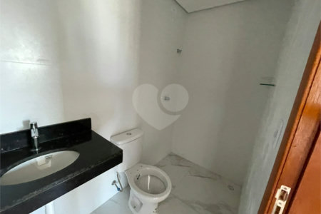 Apartamento à venda com 2 quartos, sendo 1 suíte,  em Parada Inglesa, São Paulo, SP