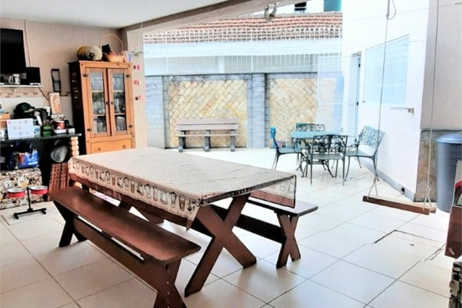 Casa à venda com 5 quartos, sendo 4 suítes, em Santana, São Paulo, SP