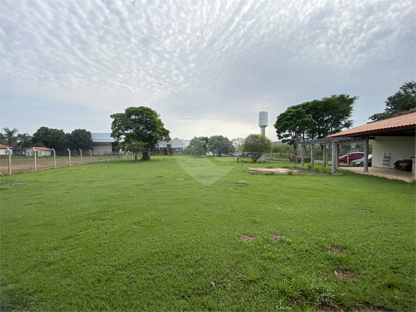 Casa à venda com 3 quartos, sendo 1 suíte,  em Distrito Industrial do Lageado, Salto, SP