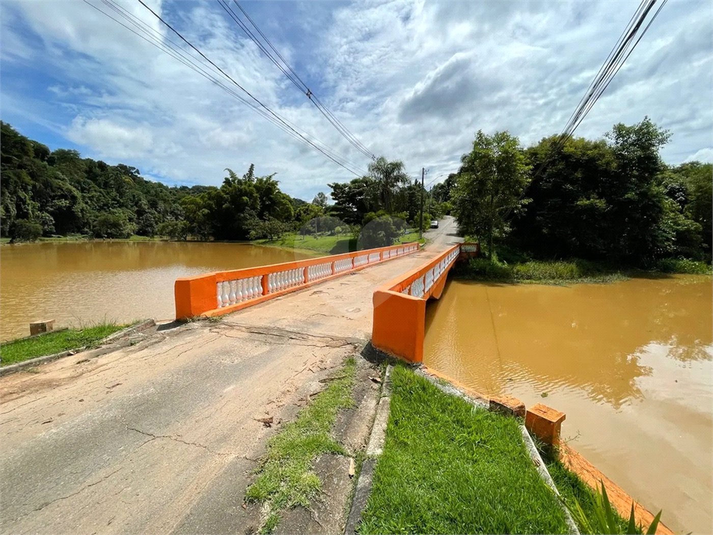 Terreno à venda no condomínio Reserva Bom Viver, Campo Limpo Paulista - SP