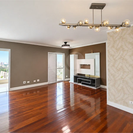 Cobertura de 260 m² em São Bernardo do Campo, com 4 dormitórios, 3 suítes, piscina privativa, espaço gourmet e vista livre. Viva esse privilégio! Agende sua visita e encante-se!
