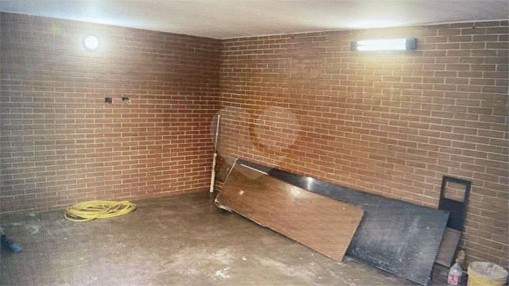 Casa à venda com 5 quartos, sendo 1 suíte, em Cidade Vargas, São Paulo, SP