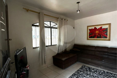 Casa à venda com 3 quartos, sendo 1 suíte, no Centro, Ponta Porã, MS