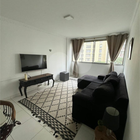 Apartamento à venda com 1 quarto em Indianópolis, São Paulo, SP
