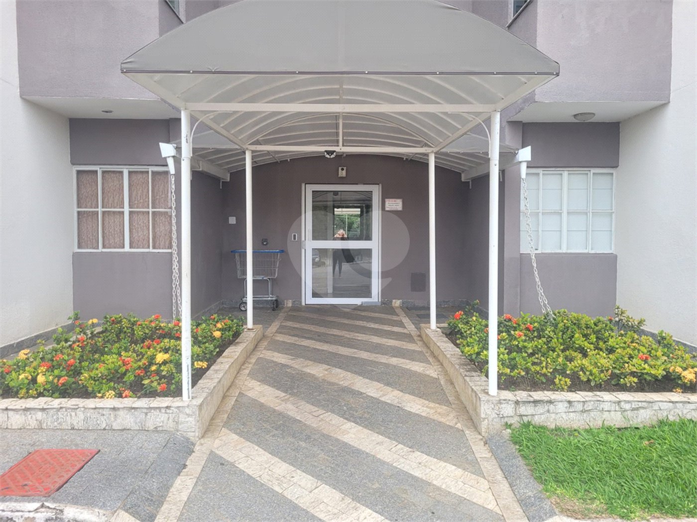 Apartamento à venda com 2 quartos em Vila Júlia, Poá, SP