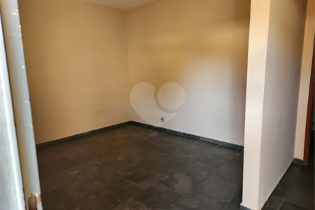 Casa à venda com 2 quartos em Vila Santa Maria (vila Xavier), Araraquara, SP