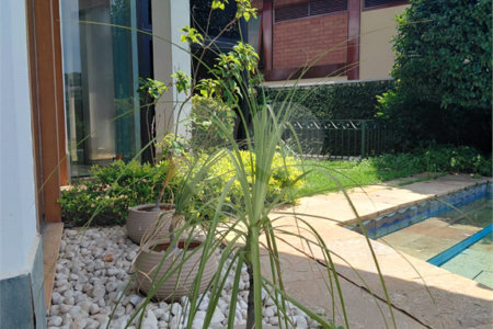 Casa à venda com 4 suítes no condomínio Ville Bourghese, São Paulo - SP