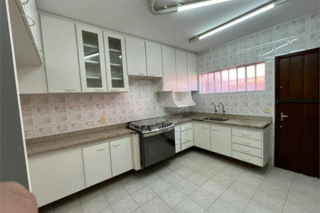 Casa à venda com 3 quartos, sendo 1 suíte, em Jardim Itália, Itapetininga, SP