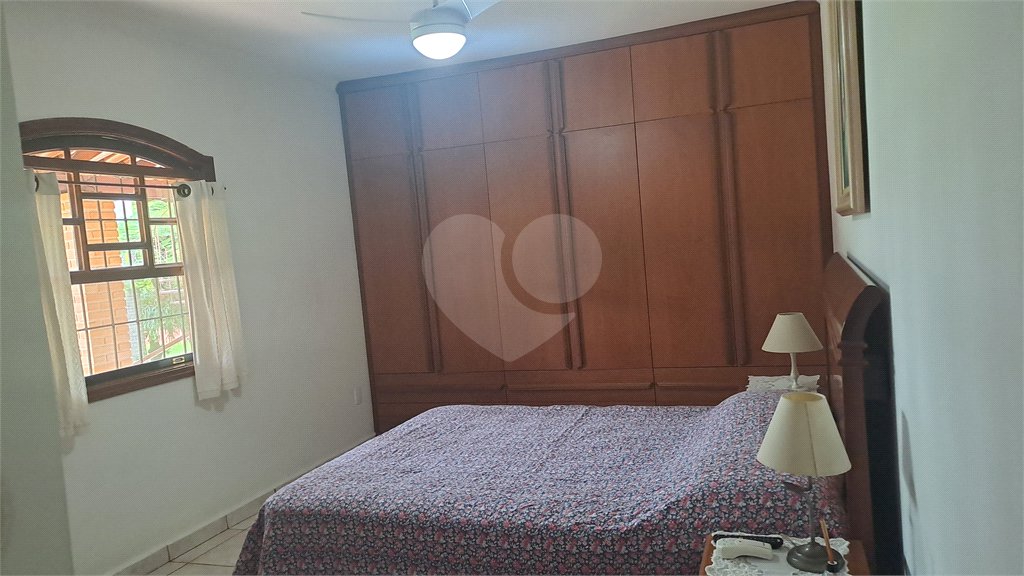 Casa à venda com 3 quartos, sendo 1 suíte, no condomínio Residencial Vale das Laranjeiras, Indaiatuba - SP