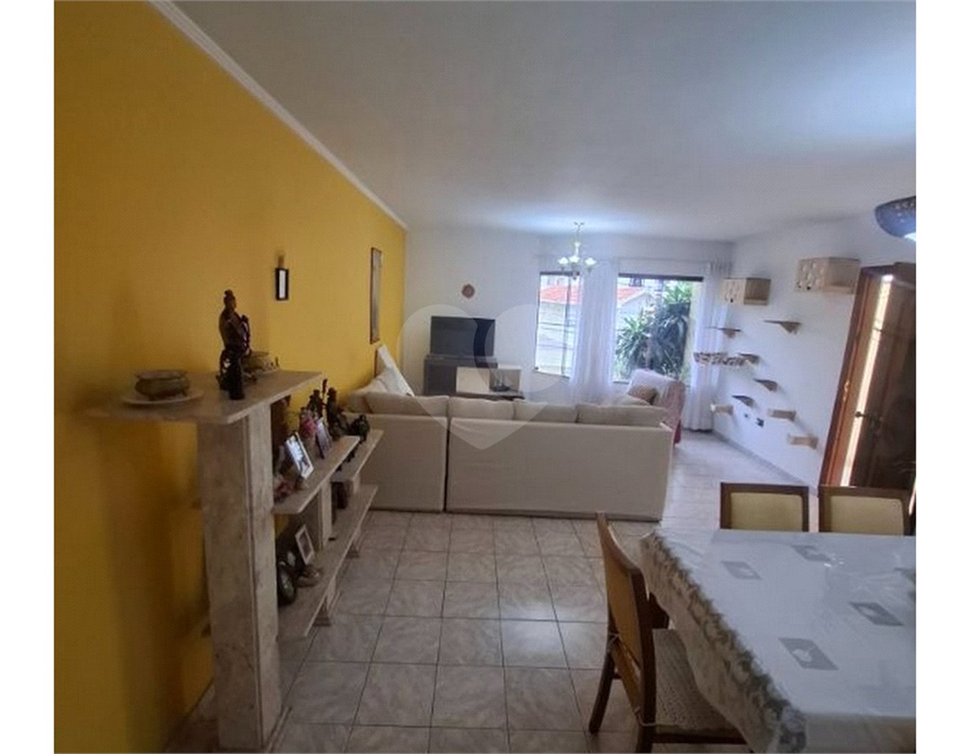 Casa à venda com 4 quartos, sendo 3 suítes, em Vila Aurora (zona Norte), São Paulo, SP