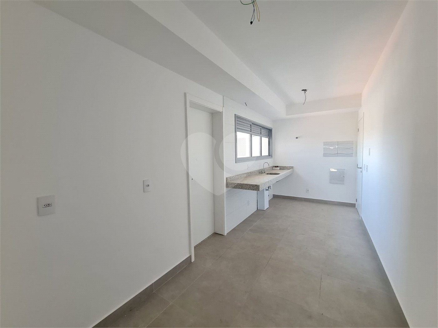 Apartamento à venda com 3 suítes em Jardim Marajoara, São Paulo, SP
