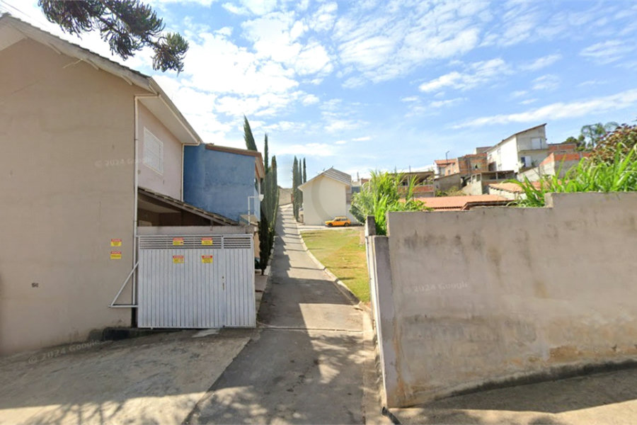 Casa à venda com 2 quartos no condomínio Villagio dos Pinhais, Pinhalzinho - SP