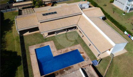 Casa à venda com 5 quartos, sendo 3 suítes,  no condomínio Residencial Vale das Laranjeiras, Indaiatuba - SP