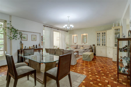 Casa à venda ou para alugar com 4 quartos, sendo 2 suítes, em Ibirapuera, São Paulo, SP
