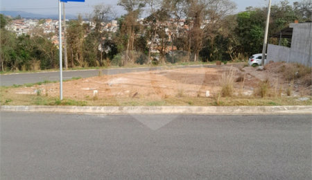 Terreno à venda no Centro, Bom Jesus dos Perdões, SP