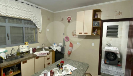 Sobrado à venda com 4 quartos, sendo 1 suíte, em Artur Alvim, São Paulo, SP