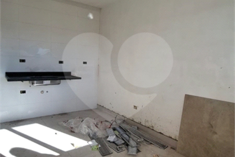Apartamento à venda com 2 quartos, sendo 1 suíte,  em Vila Constança, São Paulo, SP