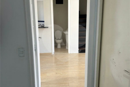 Apartamento à venda ou para alugar com 1 suíte em Vila Suzana, São Paulo, SP