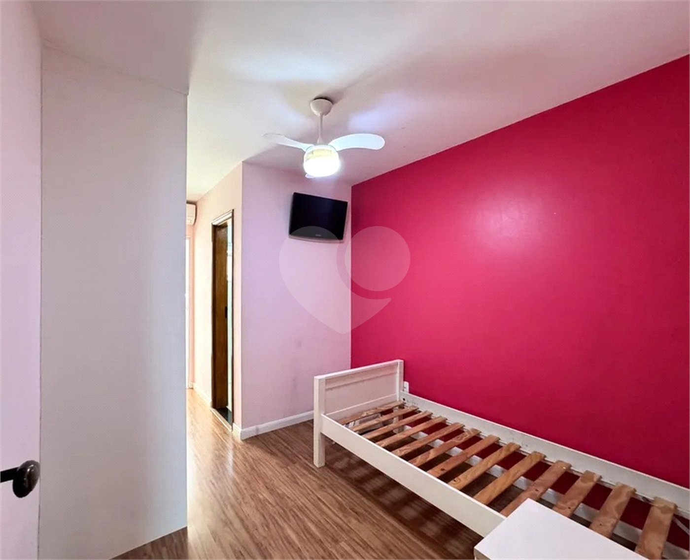 Casa à venda com 3 suítes em Água Fria, São Paulo, SP