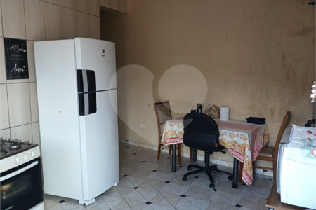 Casa à venda com 3 quartos, sendo 1 suíte,  em Jardim Santa Mônica, São Paulo, SP