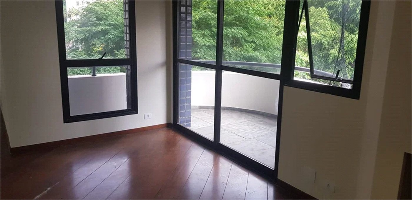 Apartamento à venda com 3 quartos, sendo 2 suítes, em Vila Suzana, São Paulo, SP