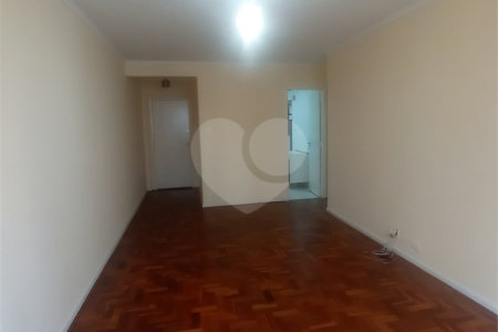 Apartamento à venda com 3 quartos, sendo 1 suíte, em Pinheiros, São Paulo, SP