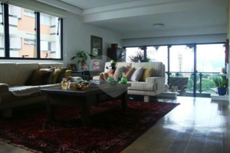 Apartamento à venda com 4 quartos, sendo 2 suítes, em Água Fria, São Paulo, SP